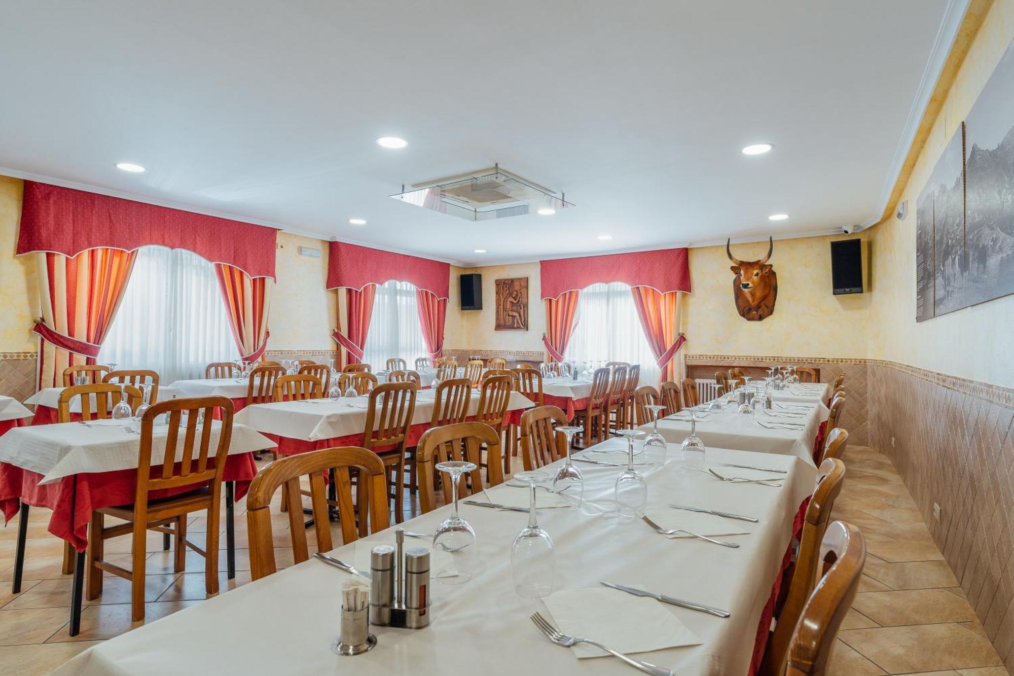 Hotel Restaurante Cazador Pereiro Dış mekan fotoğraf